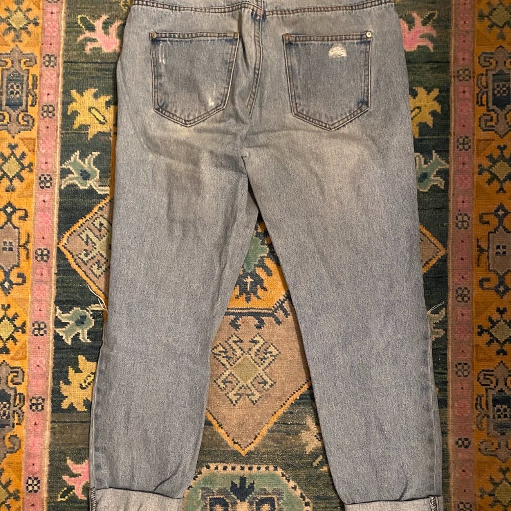 Vintage Ripped High Rise Jeans - Picture 2 of 2